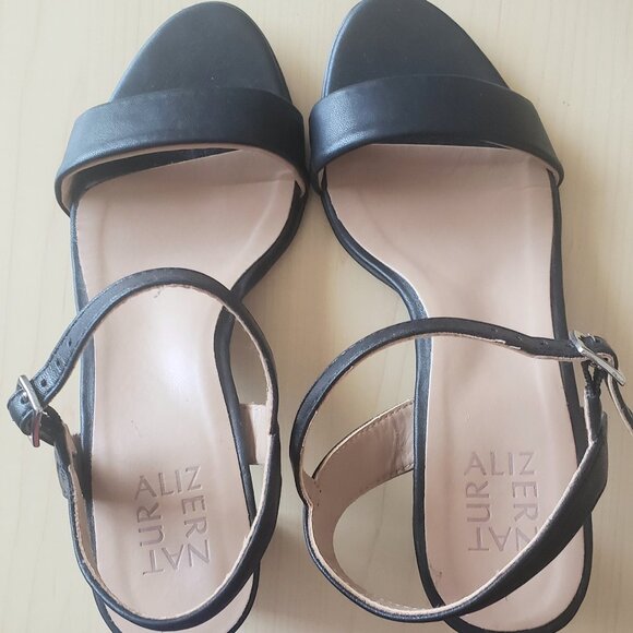 Naturalizer. Black Strap Bristol Sandals - Picture 2 of 6